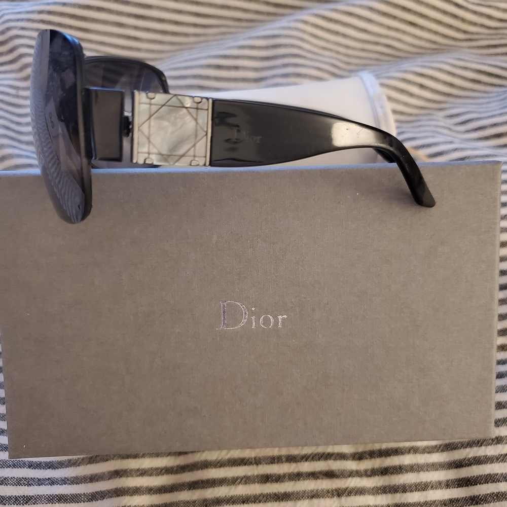 Dior Sunglasses - Picture 5 of 5